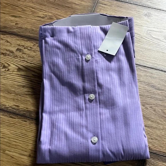 Kenneth Cole Reaction Purple Dress Shirt with Classic Spread Collar